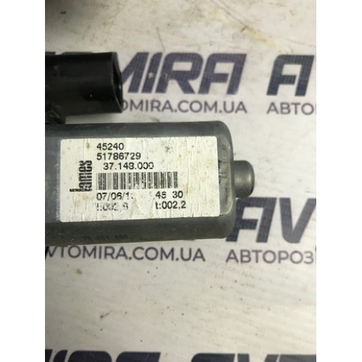 Стеклоподъемник передний левый Fiat Punto 3 2005-2018 37148000